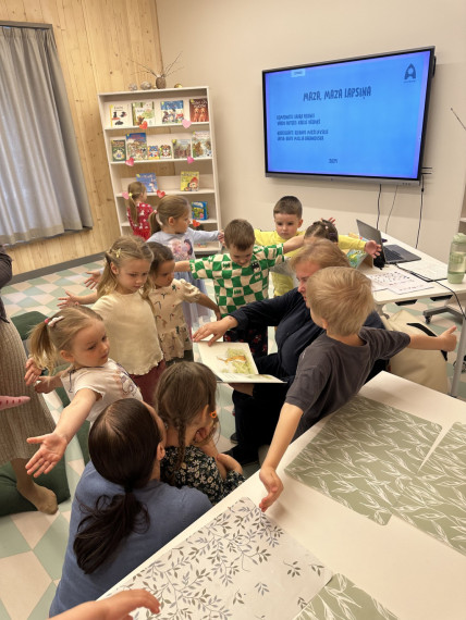 FOTO: Aizvadīta aprīļa "Pūčulēnu skola"