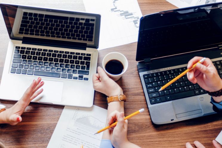 Attēls rakstam: Nodarbināto iedzīvotāju īpatsvars pērn Latvijā pieaudzis līdz 64,5%