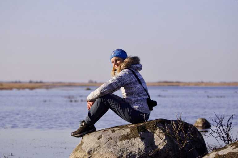 Kāpēc Latvijā atkal ļauj upēm līkumot? Eksperte stāsta par upju iztaisnošanas sekām, ko visi jūtam