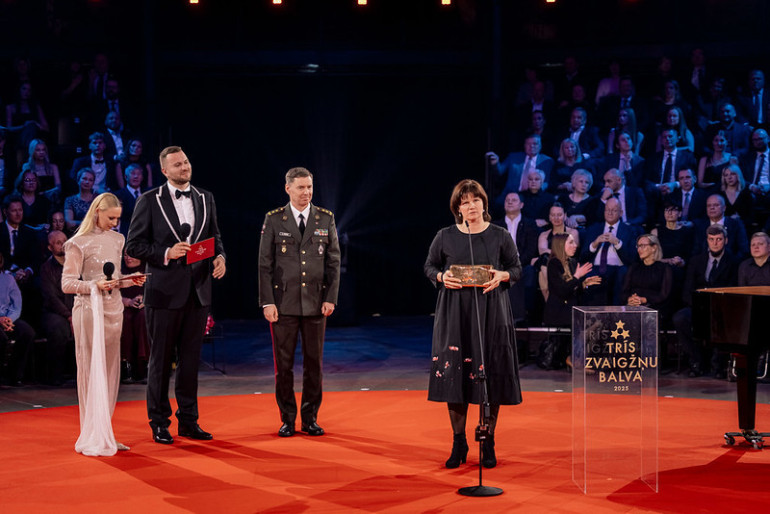 FOTO: "Trīs Zvaigžņu balvā 2025" godināti izcilākie Latvijas sportisti