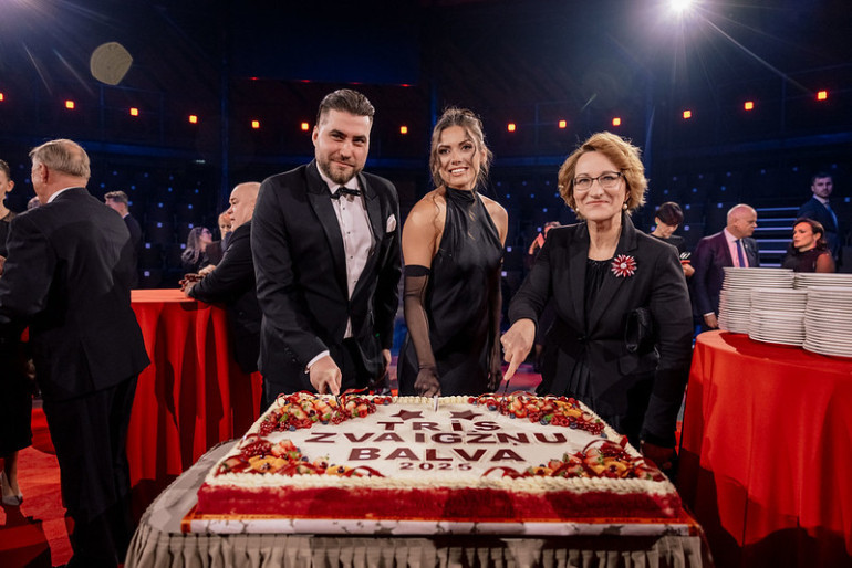 FOTO: "Trīs Zvaigžņu balvā 2025" godināti izcilākie Latvijas sportisti