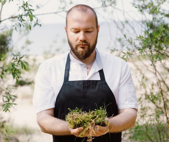 "Michelin Guide" ceļvedī slavēts, Latvijā slēgts. Deputāte raisa diskusiju, vai nodokļu politika nogalina restorānus?