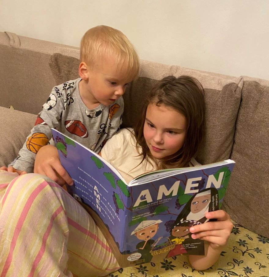 Kristīgajam bērnu žurnālam “AMEN” atsaka dalību “Goda ģimenes” programmā. Atteikums raisa diskusijas
