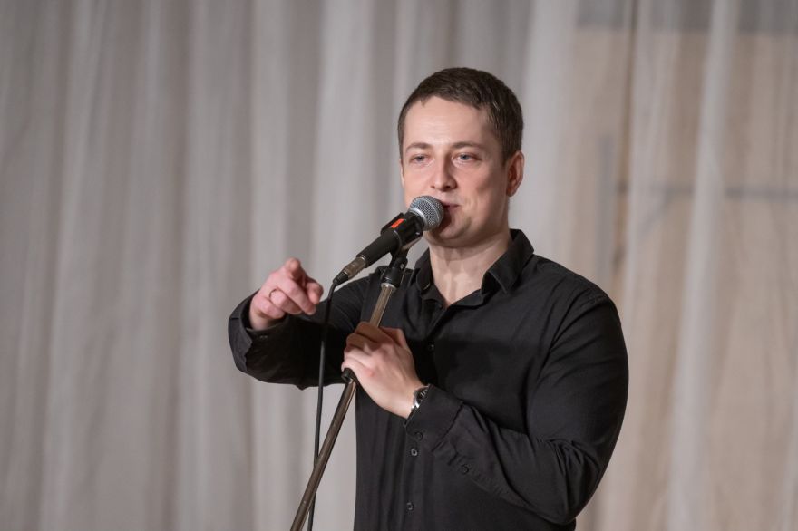 Maksima Trivaškeviča stāvizrāde "Stāstīšu jokus"