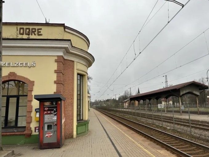 Ogrē konfliktē stacijas telpās 