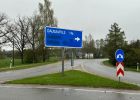 Attēls rakstam: Kāds nolēmis ietaupīt valsts budžetu: no 9 ceļa zīmēm Latgalē "pazudušas" norādes uz agresorvalsti