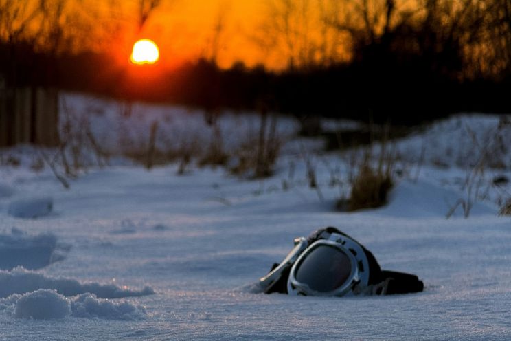 Attēls rakstam: Ogrē alkohola reibumā ilgstoši guļ sniegā un kāpņu telpā pie atkritumu tvertnes