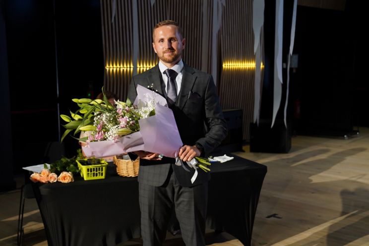 Attēls rakstam: "Ja redzat mani ar skolēniem uz Ogres ielas apmales - mēs mācāmies ģeogrāfiju." Saruna ar skolotāju Andri Romanovski
