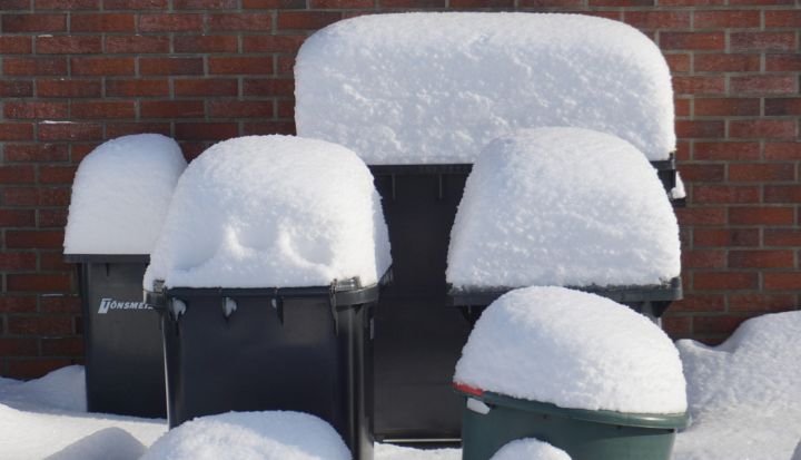 Atkritumu izvešana ziemas apstākļos: kas jāzina?