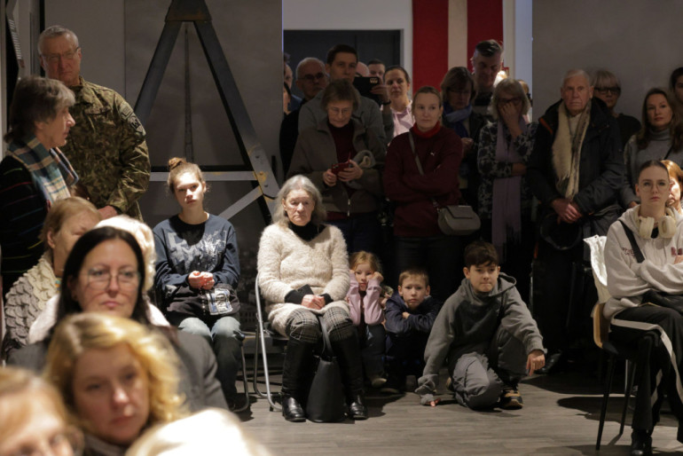 FOTO: Ogrē aizvadīts Barikāžu atceres pasākums “Barikāžu atmiņu stāsti”