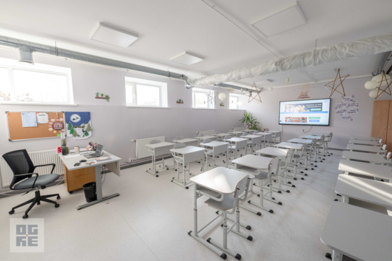 FOTO: Ikšķiles vidusskolā izveidotas jaunas mācību telpas