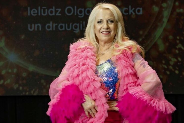 Attēls rakstam: "Kad vairs negribēju šo nekaunību paciest..." Olgai Rajeckai brauciens tramvajā beidzas ar kuriozu incidentu