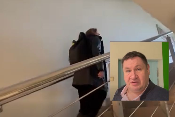 Attēls rakstam: Egils Helmanis kritizē Ogres domē satiktos žurnālistus, kuri nevēlas runāt par viņu ar viņu