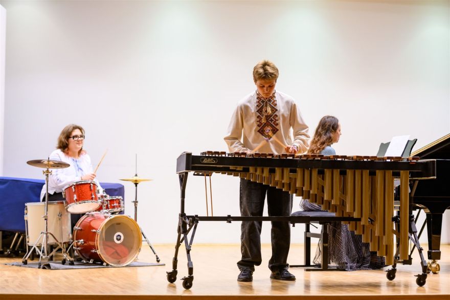 Iniciatīvā “Nosūti mūziku Ukrainai” iespēja ziedot mūzikas instrumentus ukraiņu bērniem