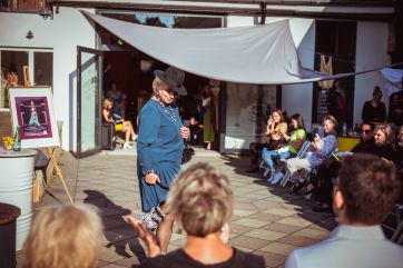 Attēls rakstam: Par laimi, kurā apkārt čivina mazbērni un to, kā ogrēniete Ināra Skuja gatavojas “Grandma Latvia 2025” finālam