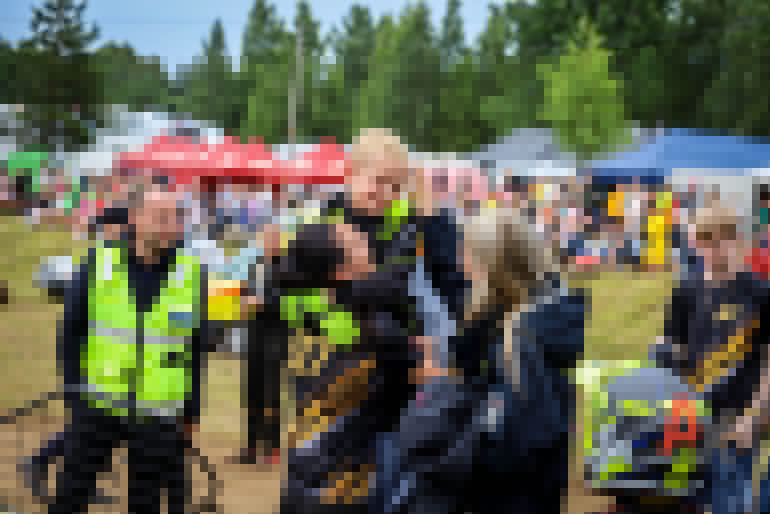 FOTO: Suntažnieks Rajens Čipens otro gadu pēc kārtas triumfē Latvijas autokrosā Mini Bagiju 200 klasē