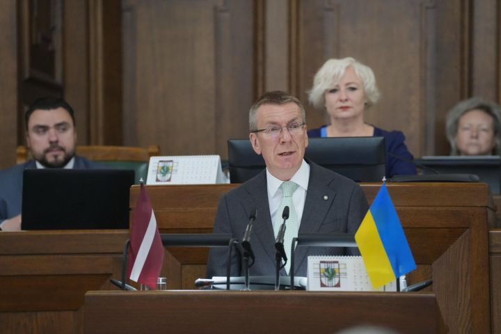 Nesauciet oponentus par muļķiem un nepazaudējat nevienu bērnu un talantu! Prezidents uzrunā Saeimas deputātus