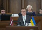 Attēls rakstam: Nesauciet oponentus par muļķiem un nepazaudējiet nevienu bērnu un talantu! Prezidents uzrunā Saeimas deputātus