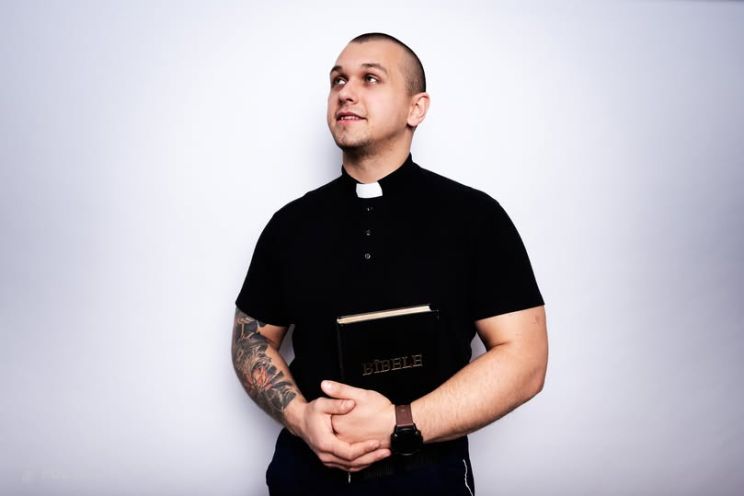 Attēls rakstam: Valsts policijā pirmo reizi izveidota kapelānu nodaļa. Pirmais kapelāns gatavs iegūt uzticību 