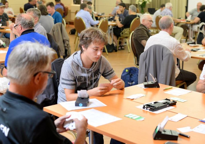 Ikšķiles vidusskolas skolotāja: bridžs bērniem iemāca loģisko domāšanu un prasmi gan uzvarēt, gan zaudēt 