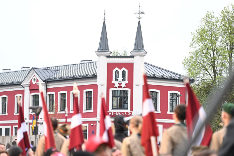 FOTO: Izskanējis svētku koncerts Ogrē “Valsts sākas ar tevi!”