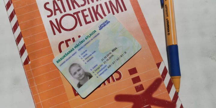 Individuāli apmācīt topošos autovadītājus varēs no 24 gadu vecuma un ar piecu gadu stāžu