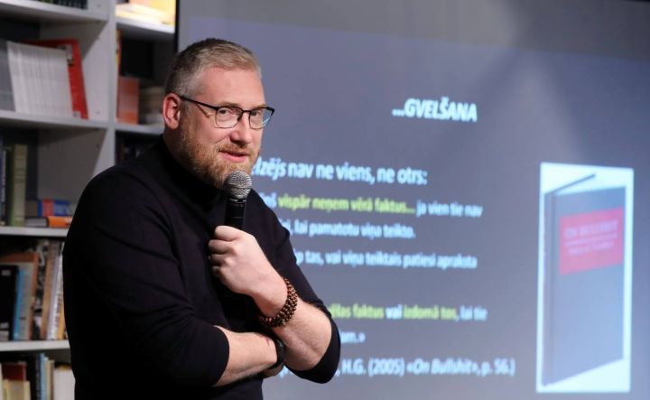 Vents Sīlis: Mēs dzīvojam nozīmju karā – saruna kļuvusi par mīnu lauku