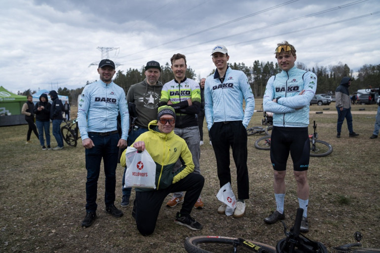 FOTO: Ķegumā aizvadīts spraigs kalnu riteņbraukšanas maratons