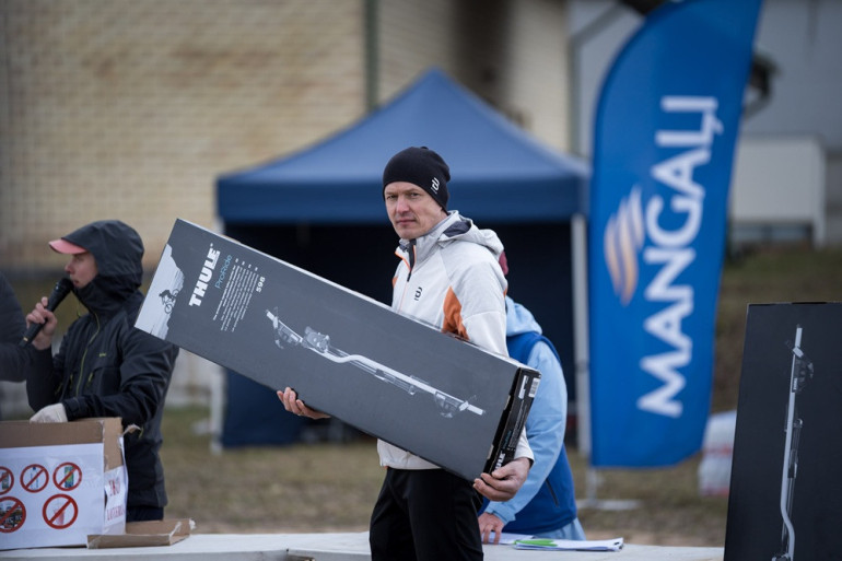 FOTO: Ķegumā aizvadīts spraigs kalnu riteņbraukšanas maratons