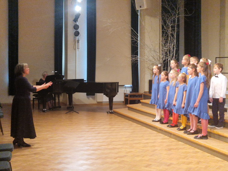 FOTO: Izskanējusi Ogres novada izglītības iestāžu koru skate