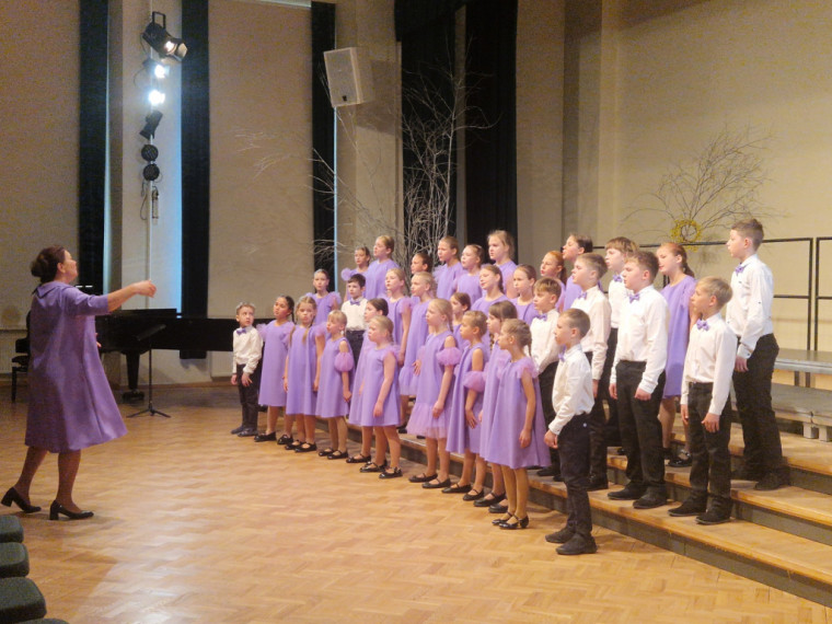 FOTO: Izskanējusi Ogres novada izglītības iestāžu koru skate