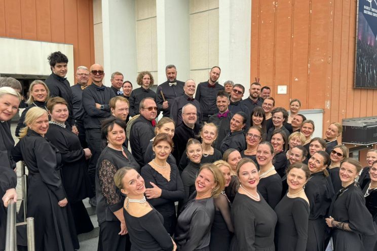 Attēls rakstam: No skatuves uz skatuvi — koris "Ikšķile" svin augstāko pakāpi koru skatē un sapņo par uzstāšanos Krakovā