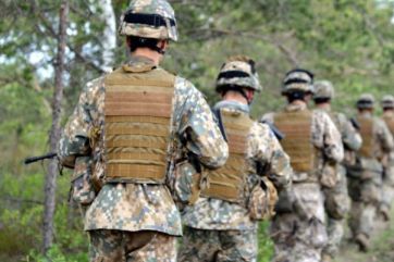 Attēls rakstam: Līdz novembrim Tīnūžu un Rembates pusē varēs manīt militāro tehniku un  karavīrus, taču uztraukumam nav pamata