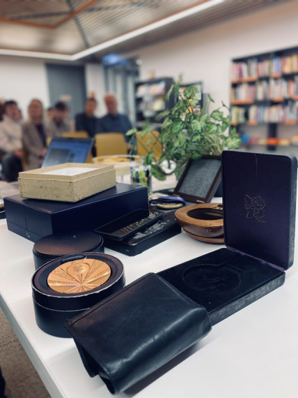 Jauniešu lasītavā viesojas olimpiskais čepions Aigars Apinis