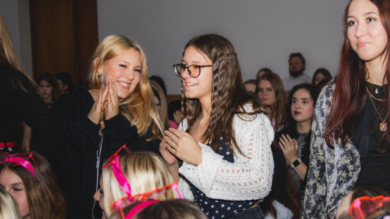 FOTO: Ikšķilē godināti aktīvākie, radošākie un iedvesmojošākie jaunieši