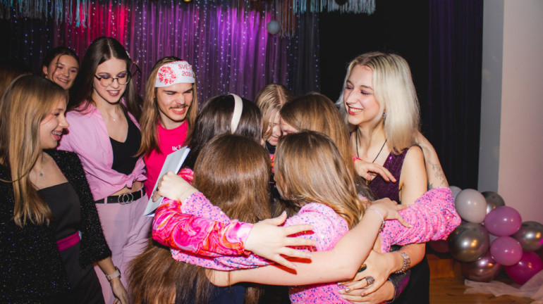 FOTO: Ikšķilē godināti aktīvākie, radošākie un iedvesmojošākie jaunieši