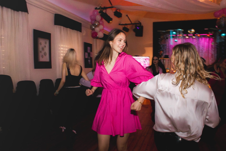 FOTO: Ikšķilē godināti aktīvākie, radošākie un iedvesmojošākie jaunieši