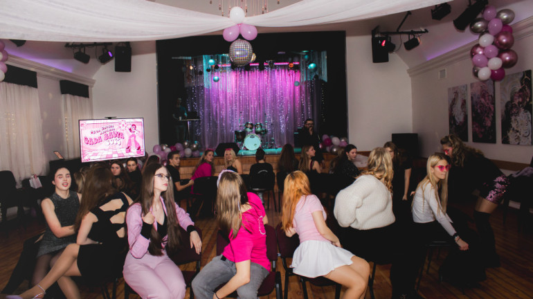 FOTO: Ikšķilē godināti aktīvākie, radošākie un iedvesmojošākie jaunieši