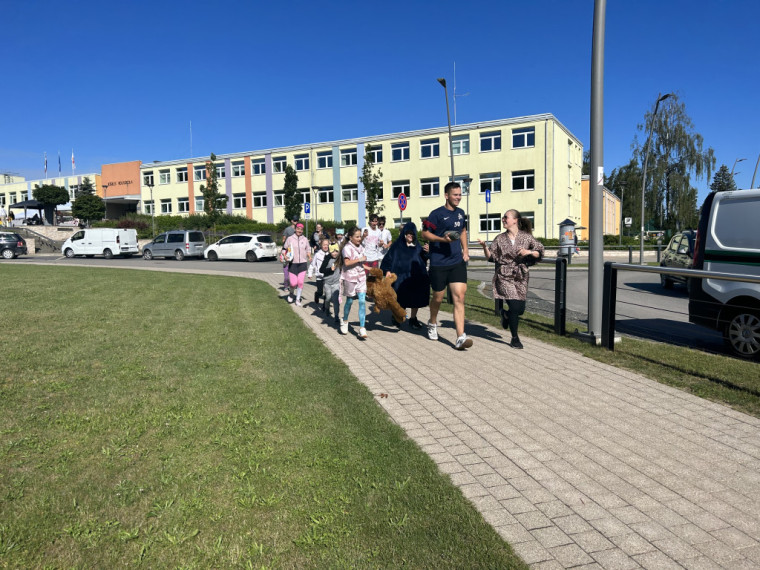 Galvenais ir ierasties pidžamās!