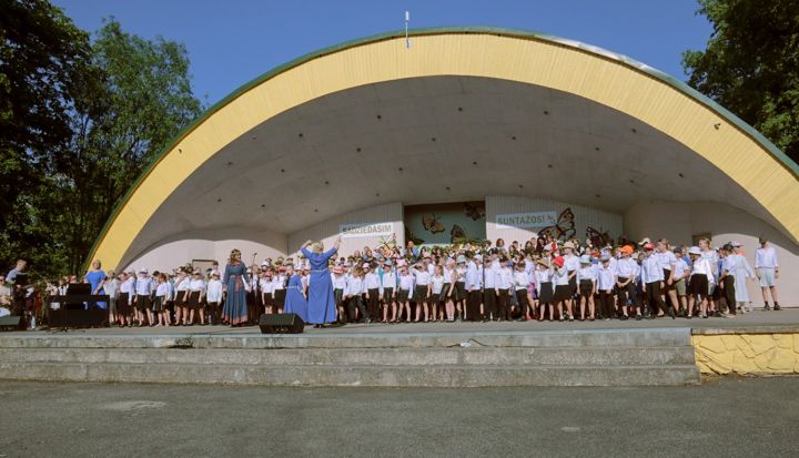 Suntažos tiekas novada bērnu un jauniešu muzikālie kolektīvi