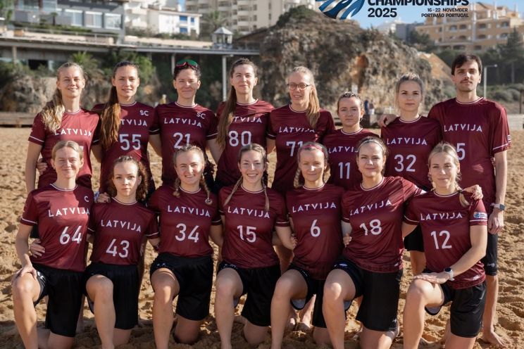 Attēls rakstam: Ogres frisbijisti startē Pasaules pludmales frisbija čempionātā Portugālē