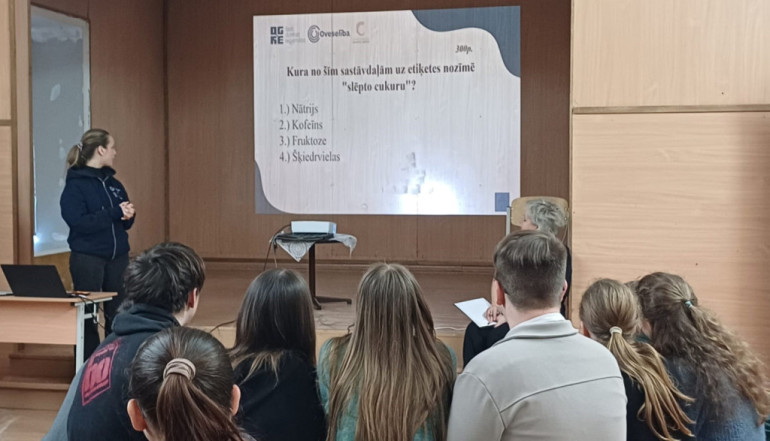 FOTO: Taurupē notika nodarbība par jauniešu veselību