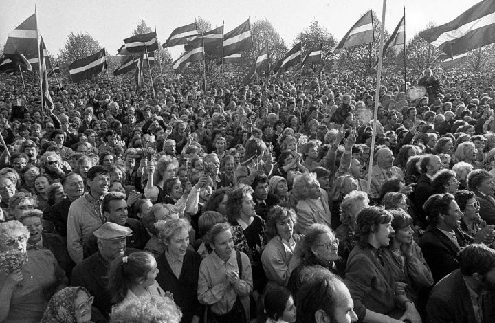 Latvijas PSR Augstākās Padomes deklerācija. Par Latvijas Republikas neatkarības atjaunošanu