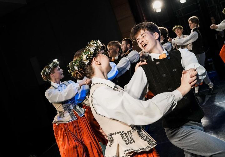 Deju kolektīvu "Spolītes" un "Spole" jubilejas koncerts "Mūsu stāsti"