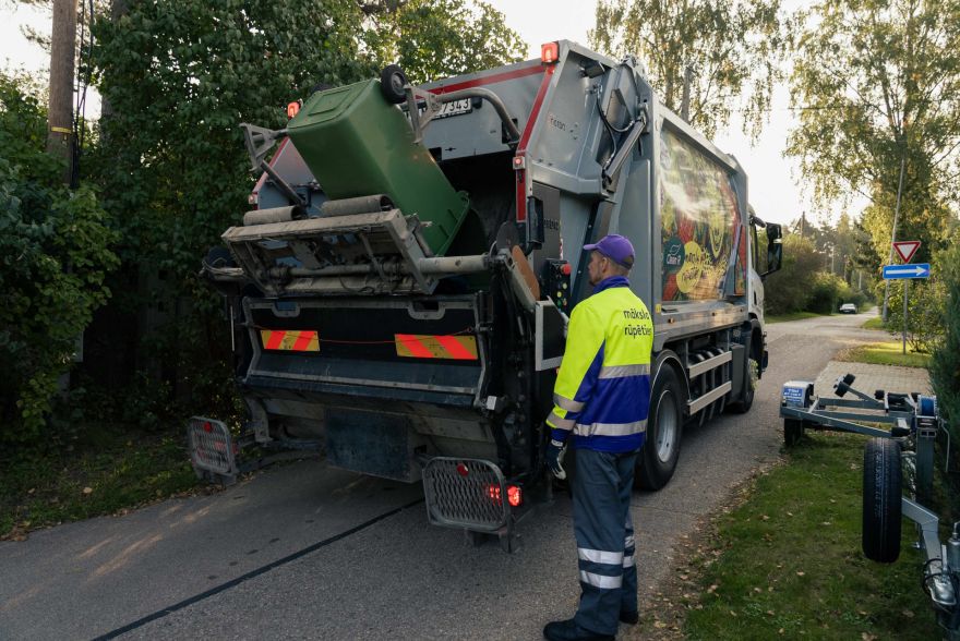 Ikšķiles un Tīnūžu pagastā atkritumu apsaimniekošanu nodrošinās "CleanR"