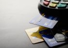 Attēls rakstam: Suntažos norēķinās ar svešu bankas karti