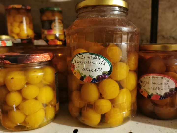 Kā iepriecināt vēderu, veicināt sarunas gaidāmajā ziemā un atjaunot draudzību vasaras izskaņā