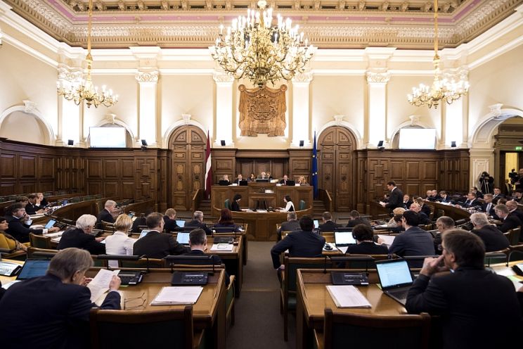 Attēls rakstam: Saeimas saruniņas: Deputātu zelta izteicieni Saeimas sēdē