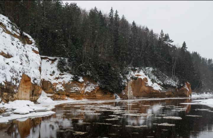 Siltuma rekordi šogad Latvijā pārspēti 46 reizes vairāk nekā aukstuma rekordi, jaunais gads nāks ar salu