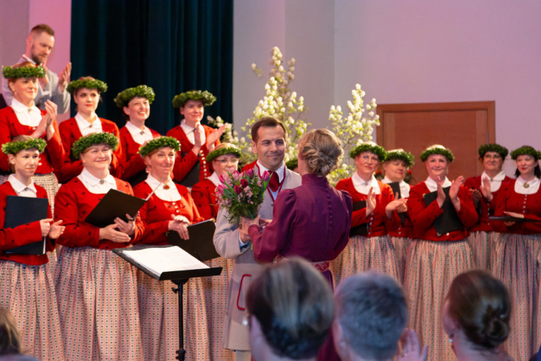 FOTO: Izskanējis Jauktā kora Grīva jubilejas koncerts &quot;Dieva dēli, Saules meitas&quot; 